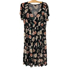 Torrid | Skater Dress Floral Short Sleeve V-Neck Lace Trim- Size 1X 1