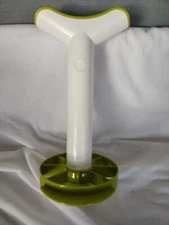 VACU VIN PINEAPPLE CORER, SLICER, & WEDGER 