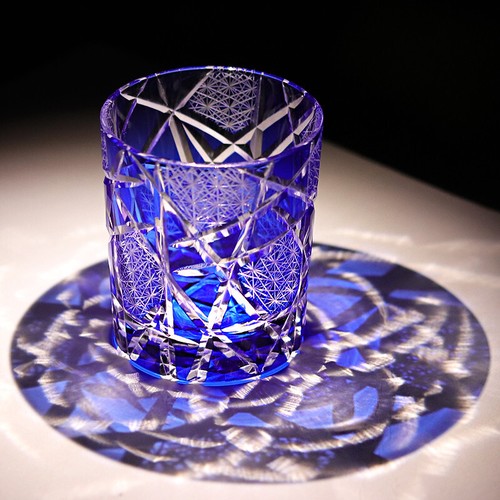 Whiskyglasbecher Japan-Stil Edo Kiriko Glaswaren handgeschnitten bis klar blau 9oz - Bild 3 von 4