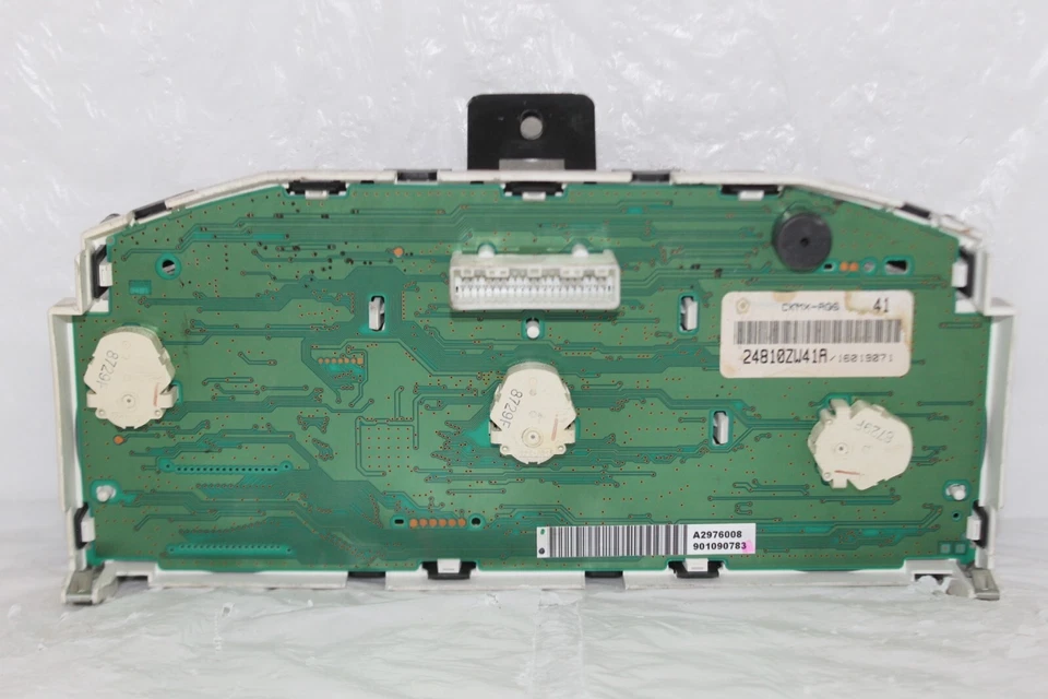 Painel de instrumentos velocímetro 2009 Nissan Versa 98.496 milhas - Imagem 2 de 4