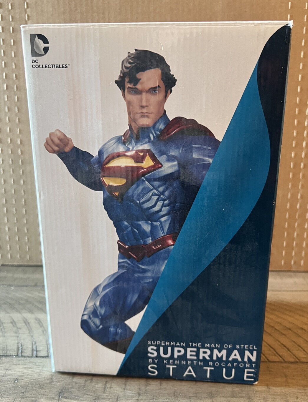 Superman The Man of Steel Statues Review.