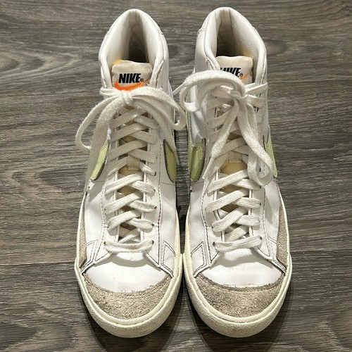 Nike Women’s Size 7.5 Blazer Mid 77 'Barely Volt' White Canvas Shoes CZ1055-108 - Picture 2 of 13