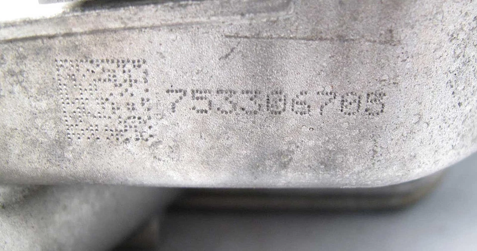 BMW N51 N52 N54 N55 2006-2013 carcasa de filtro de aceite de 6 cilindros con tapa de plástico OEM USADO Foto 3 de 4