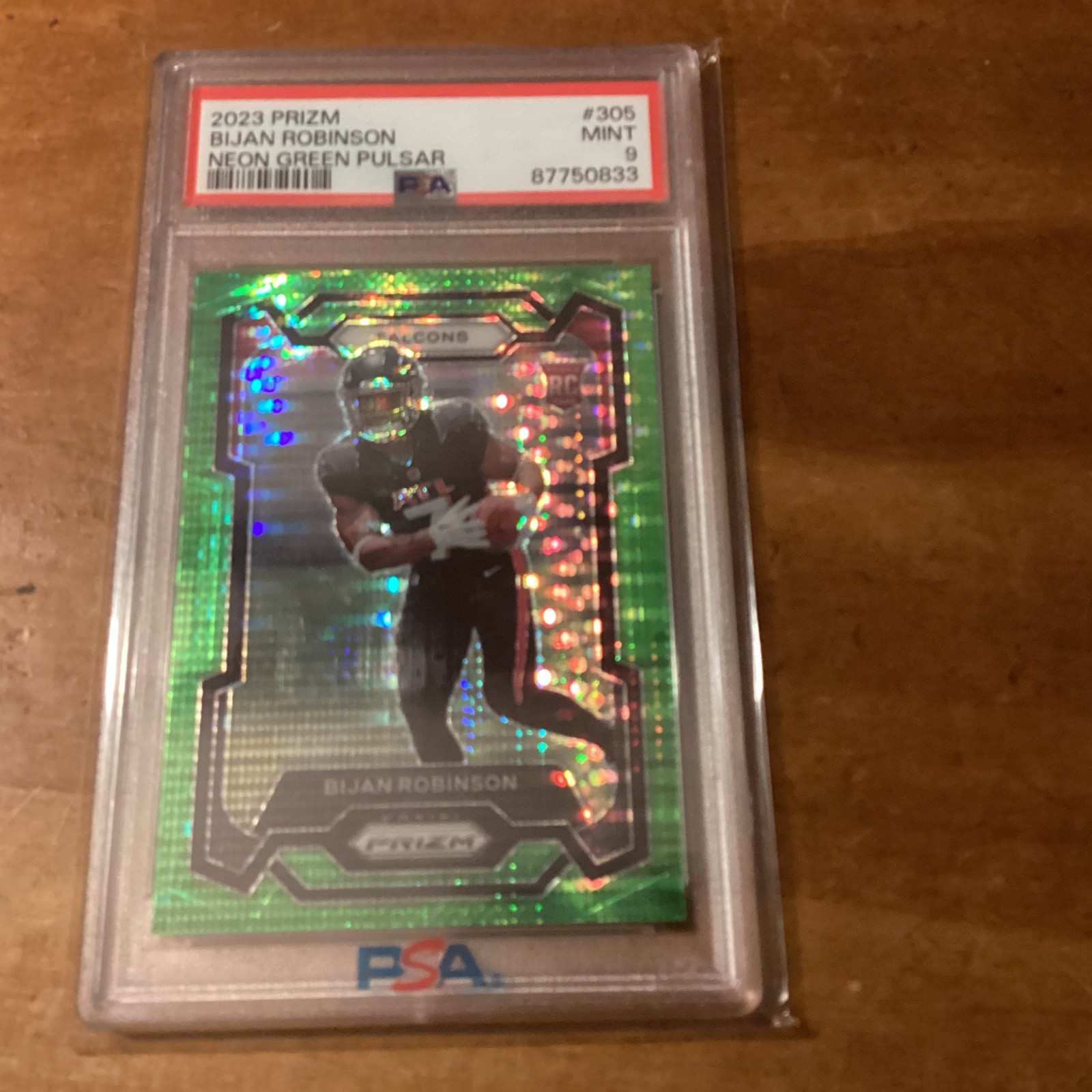 2023 Panini Prizm - Rookies Bijan Robinson #305 Neon Green Pulsar Prizm (RC)