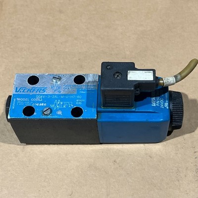  Vickers DG4V-3-2AL-M-U-H7-60 Directional Control Valve, Used, Free Ship 