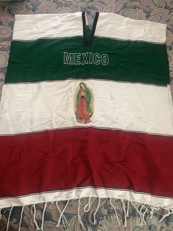 Mexican Gabán de VIRGEN DE GUADALUPE , SARAPE , PONCHO, ONE SIZE , TRICOLOR 