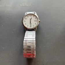 Vintage Timex Indiglo Men’s Watch Presidential Bracelet Beige Dial Needs Battery