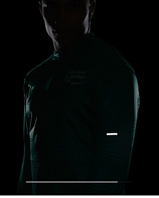 FB9036-365 NWT Nike Men Dri-Fit Element 1/4 Zip Zip Running Top