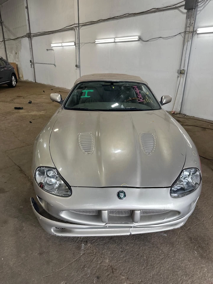 Compresor de aire acondicionado usado para: Jaguar Xk8 1997 grado A Foto 2 de 4