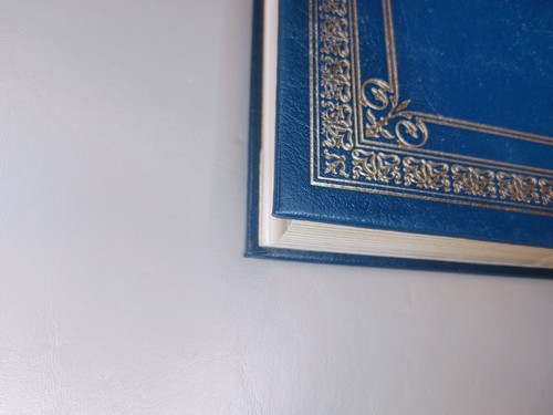 The Koran: Collector's Edition, Navy Leather Cover w/ Gilt edging, Easton Press - Imagen 17 de 24