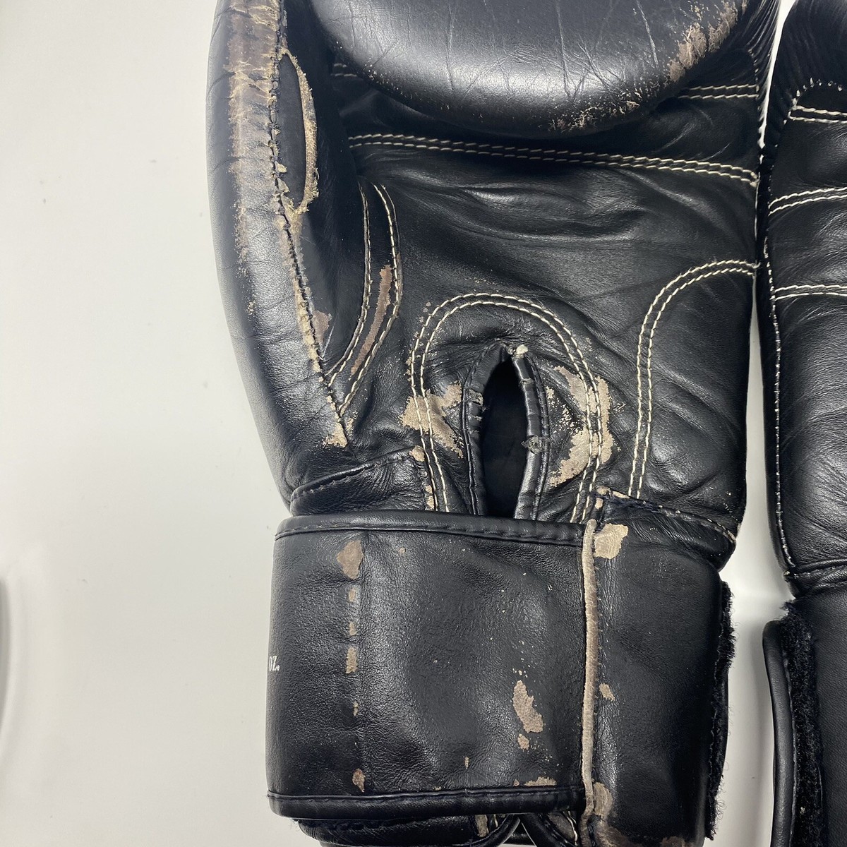 Vintage Windy Boxing Gloves BGVH 16oz Black - Read | eBay Vintage Windy Boxing Gloves BGVH 16oz Black - Read | eBay
