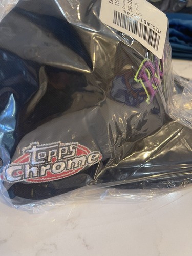 2022 Topps Chrome Lids Mitchell & Ness Rainbow Colorado Rockies Hat Cap Sz 7 5/8 - Picture 2 of 3
