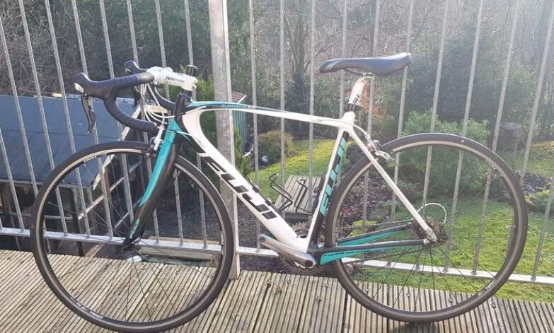 Womens Fuji Supreme 2.0 Carbon Fibre Road Bike 53cm