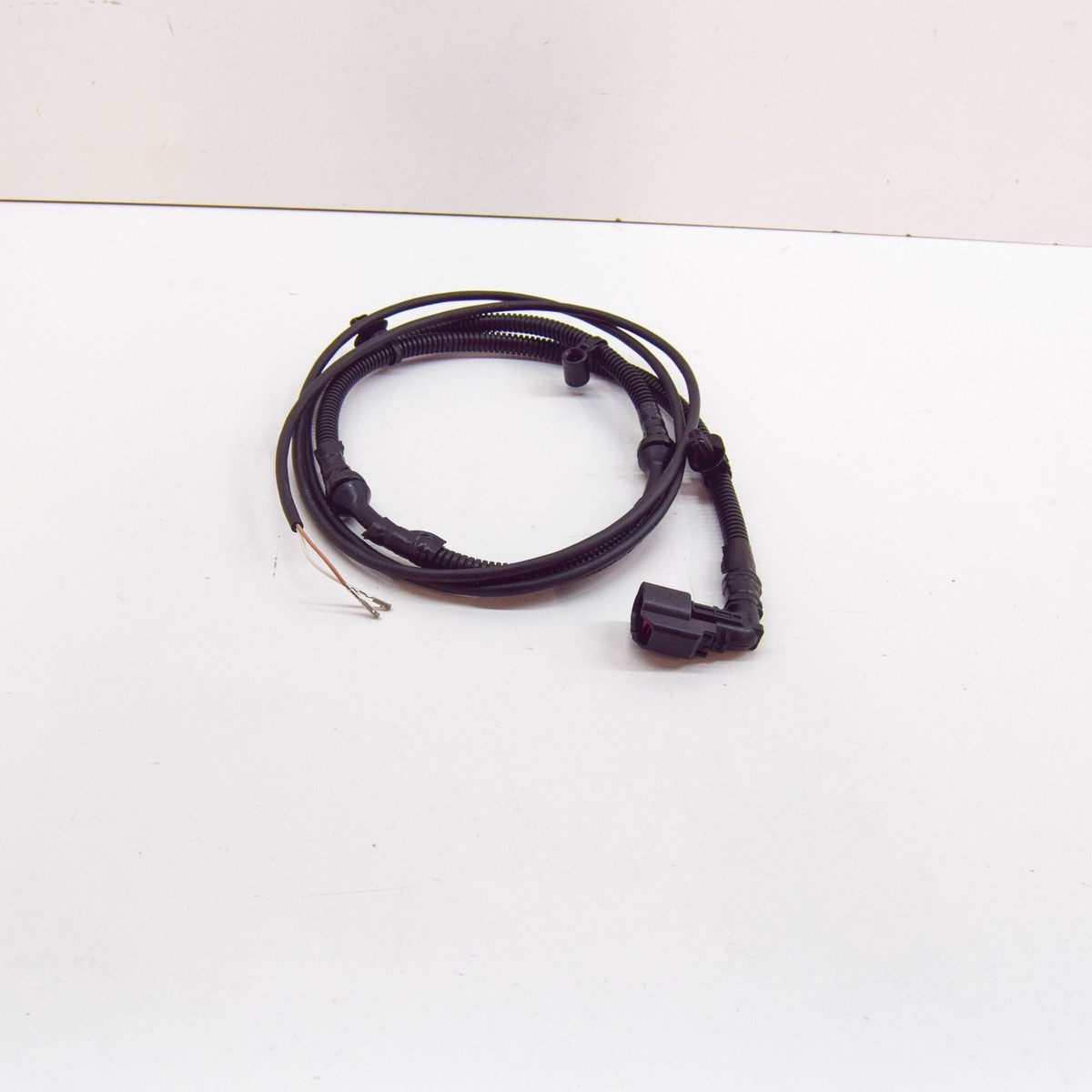 VOLVO V60 MK2 Front Left ABS Sensor Cable Harness 31687654 NEW