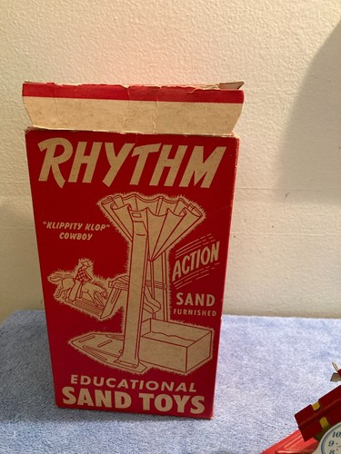VINTAGE 1050'S A. ROWLEY RHYTHM TICK TOCK CLOCK SAND TIN TOY BOXED RARE - Picture 14 of 19