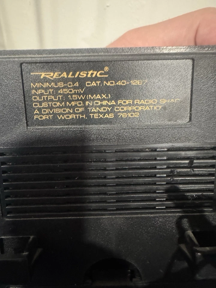 ALTAVOCES ESTÉREO CON ALIMENTACIÓN REALISTAS USADOS EN EXCELENTE ESTADO, PAR cuadrado con reproductor de CD Foto 4 de 4