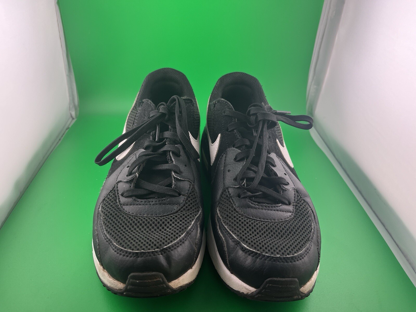 USED Size 8.5 - Woman’s Nike Air Max Excee Black - image 2