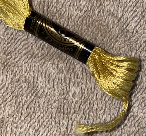 Vintage Mouline Special DMC 25 Embroidery Floss #834 Made in France - Picture 3 of 6