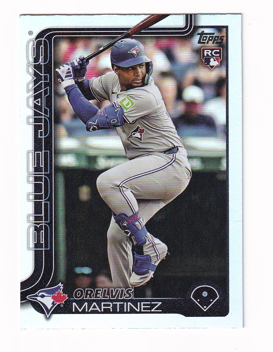 2025 TOPPS SERIES 1 ORELVIS MARTINEZ RAINBOW FOIL PARALLEL ROOKIE CARD 18