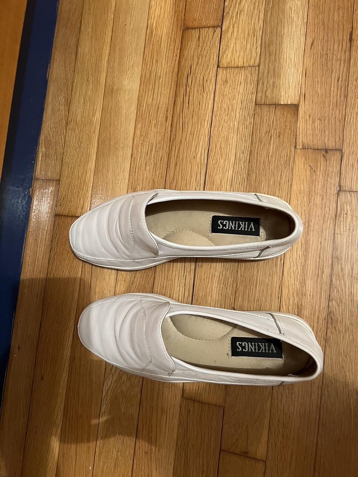 Vikings White Loafers (The Ones Worn Paulie Walnuts Gaultieri In The Sopranos) eBay