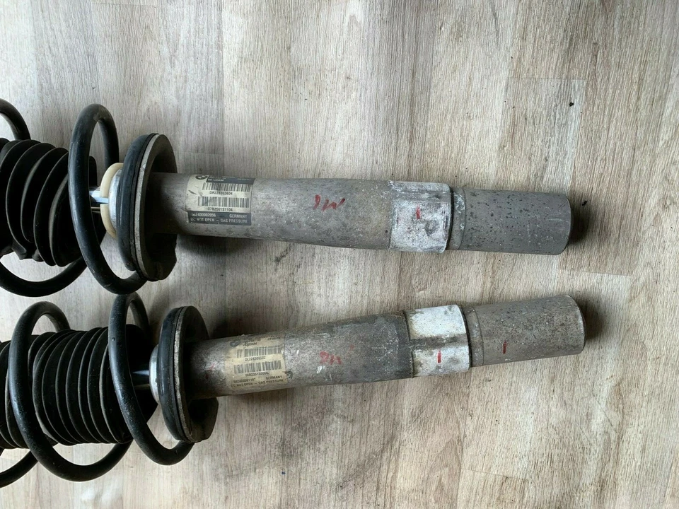 BMW M6 E64 E63 OEM 06-10 PAR AMORTIGUADORES MUELLES PUNTAL DELANTERO IZQUIERDO Y DERECHO Foto 4 de 4