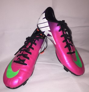 tenis de futebol nike