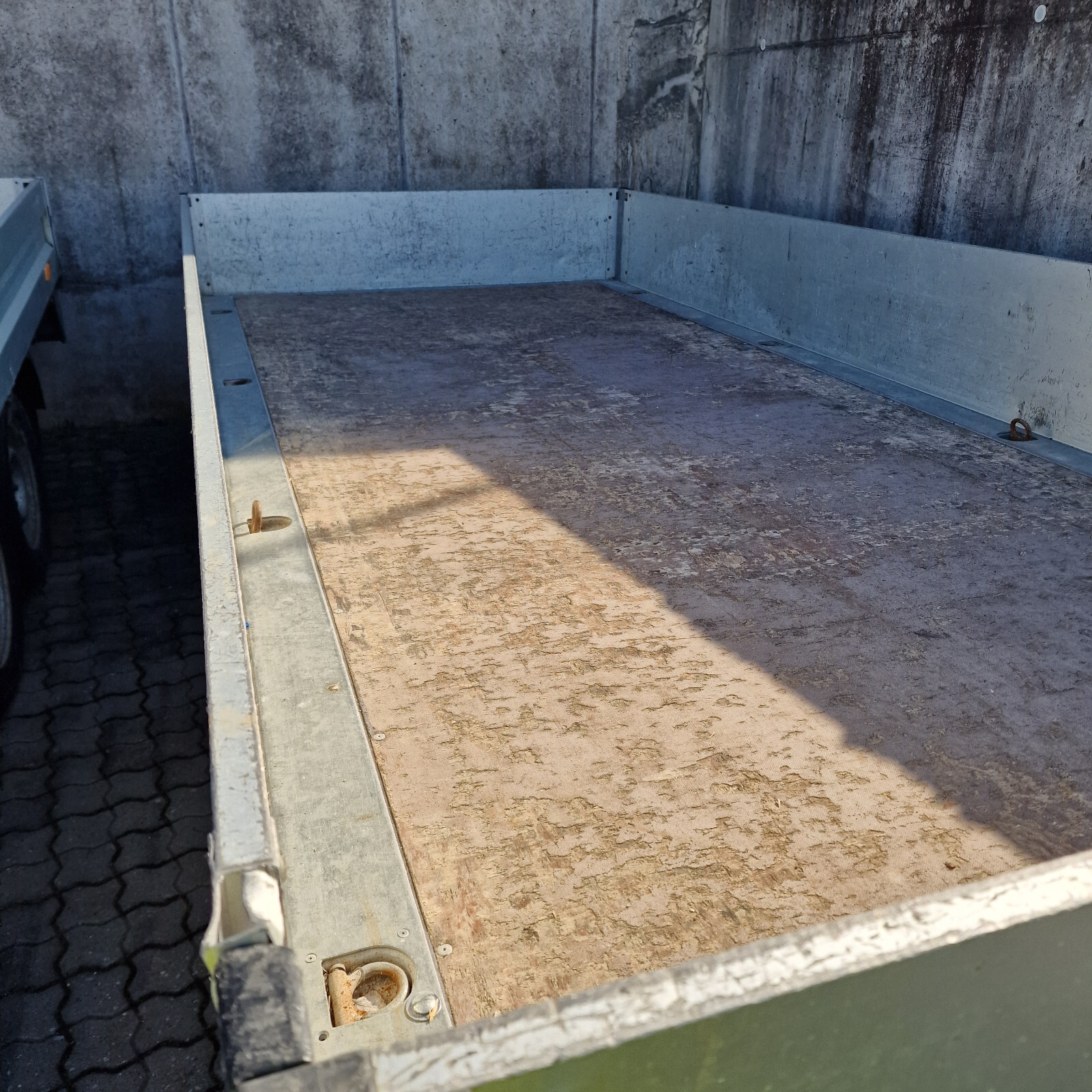 Bild 2 von 6