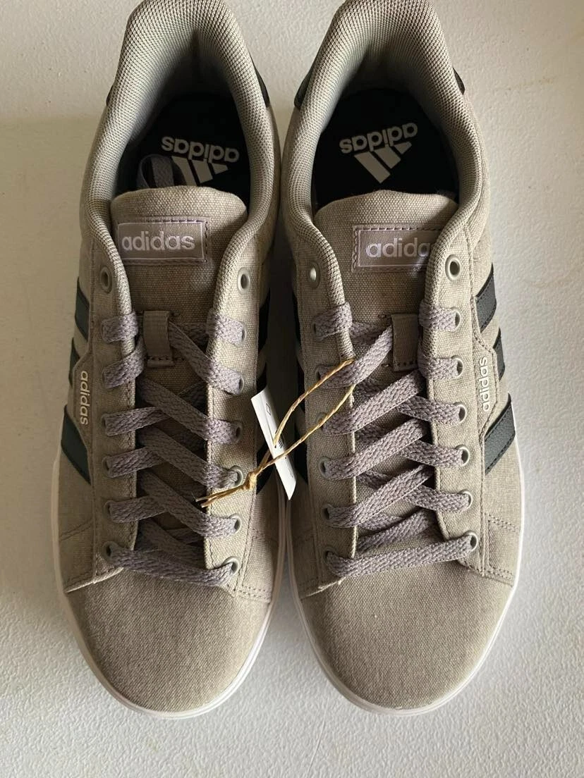 adidas Men's Daily 3.0 Skate Shoe, Dove Grey/Core Black/Cloud