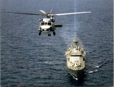 (980) 25-5-202 - PICS postcard - Australian Navy Warship - HMAS ANZAC + helico