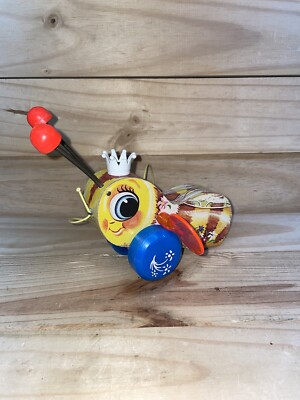 Vintage Fisher Price Toys Queen Buzzy Bee Walk Along Pull Toy #444 Made in USA