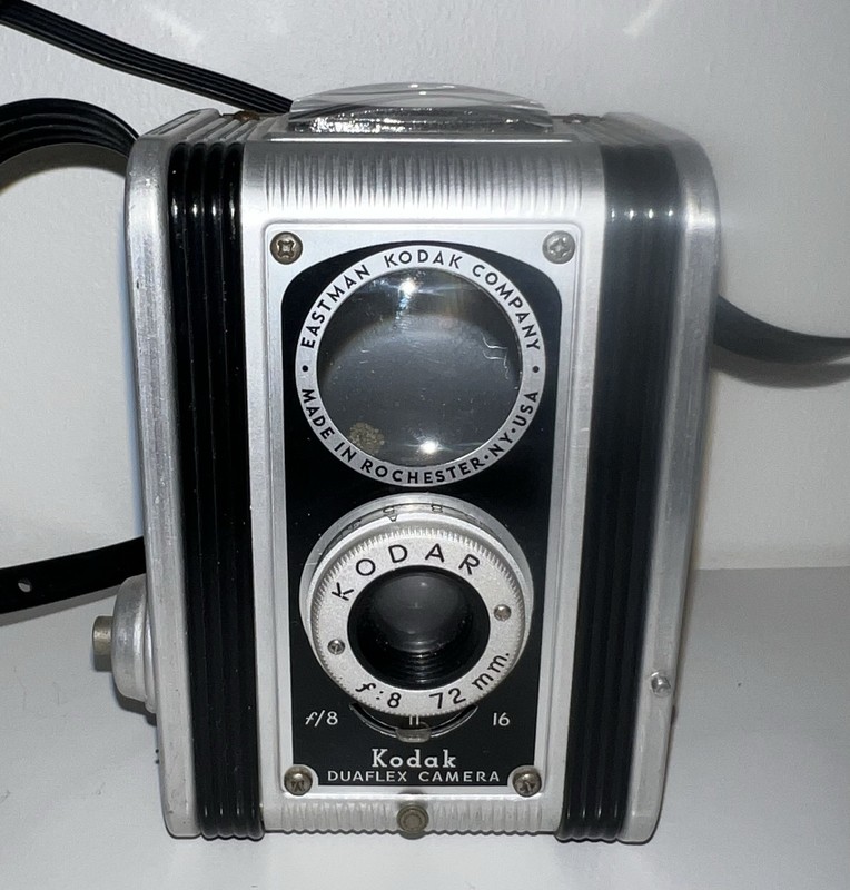 Vintage Kodak Duaflex Camera 72mm Triplet Lens 620 Film