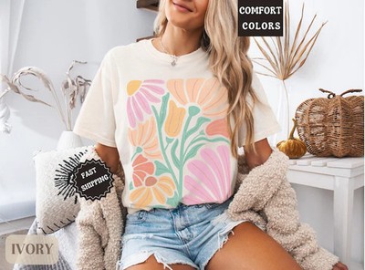 Boho Daisy Flower Comfort Tee Shirt Soft Casual Gift Top