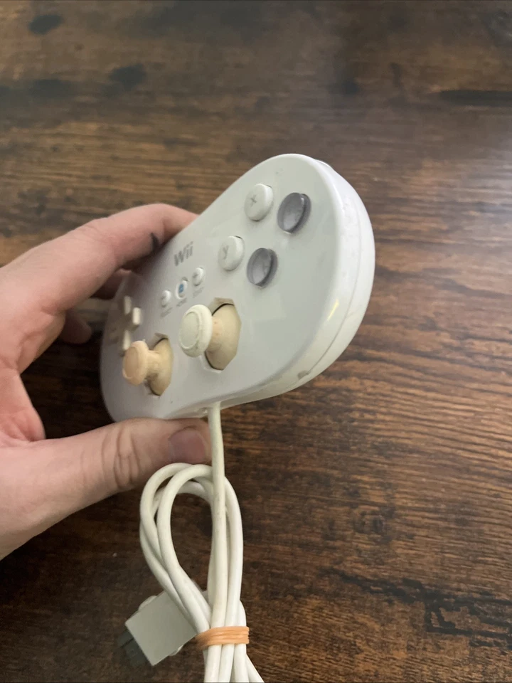 Official OEM White Nintendo Wii Classic Controller RVL-005 ~ Tested & Working - Image 3 of 4