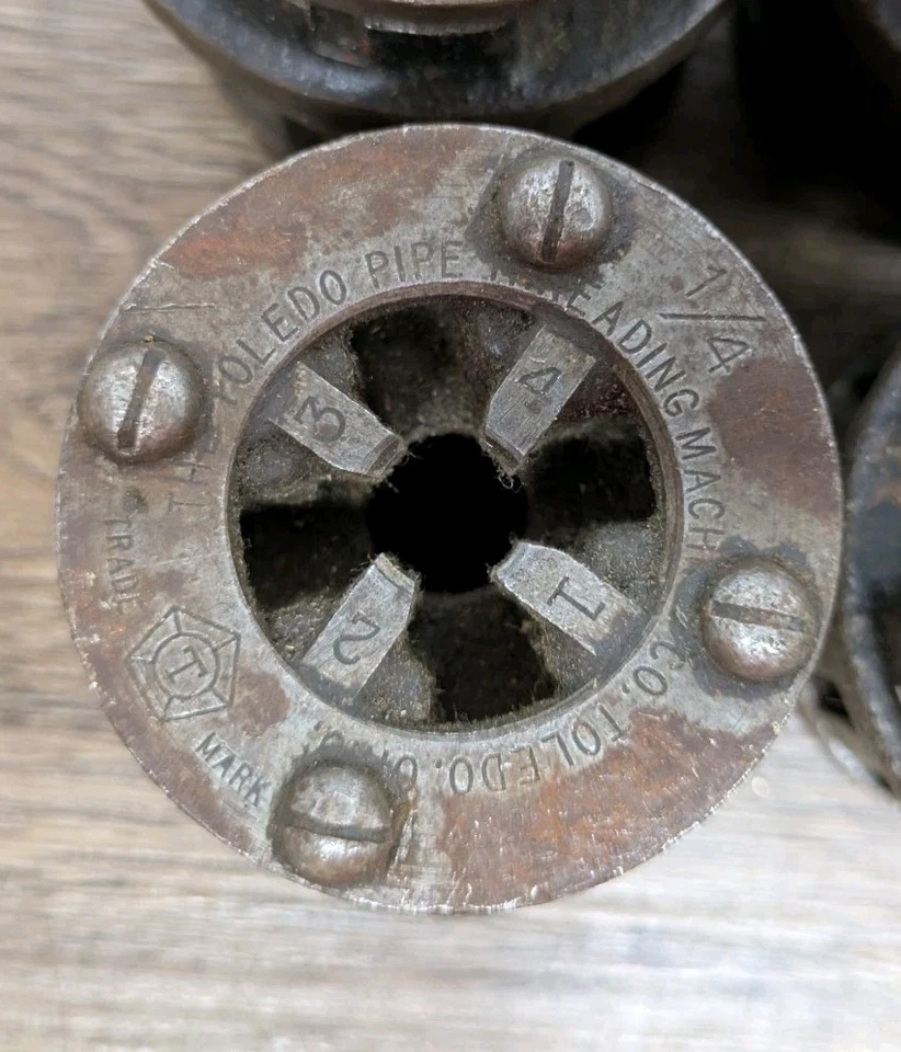 Toledo Pipe Threader Die Head Set of 4 - 1/8", 1/4", 3/8", 1/2" Vintage Tools - Image 4 of 4