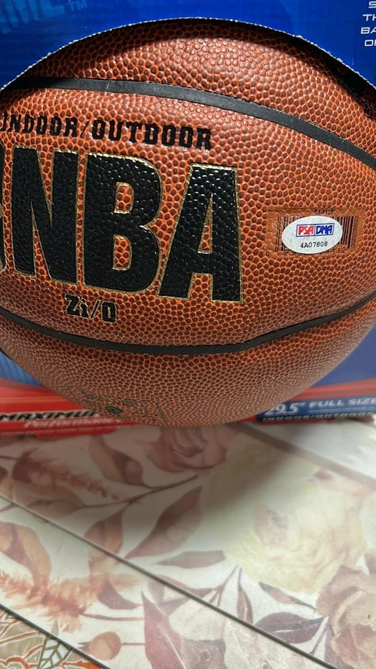 Derrick Rose Signed Spalding Basketball Chicago Bulls PSA Authenticated  - Image 3 of 3