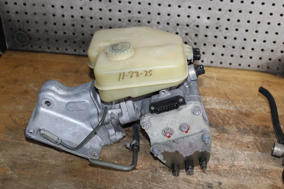 88-96 Jaguar XJS Series 3 ABS Brake Actuator Master Cylinder Assembly OEM Foto 4 de 4