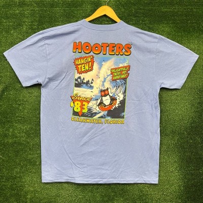 Hooters Clearwater, Florida Since 83 T-Shirt Size Extra Large