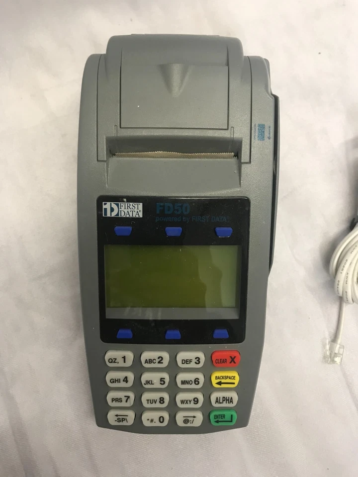 First Data FD50 Credit Card Terminal Wired - Image 2 of 4
