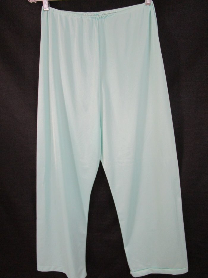 Vintage New Kayser Mint Green Nylon Lace Pajamas Size 36 NWT