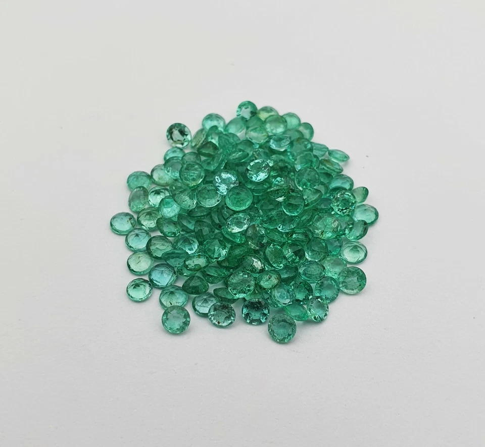 Lote de 20 piedras preciosas sueltas de corte redondo esmeralda natural de buena calidad 3 mm Foto 2 de 4