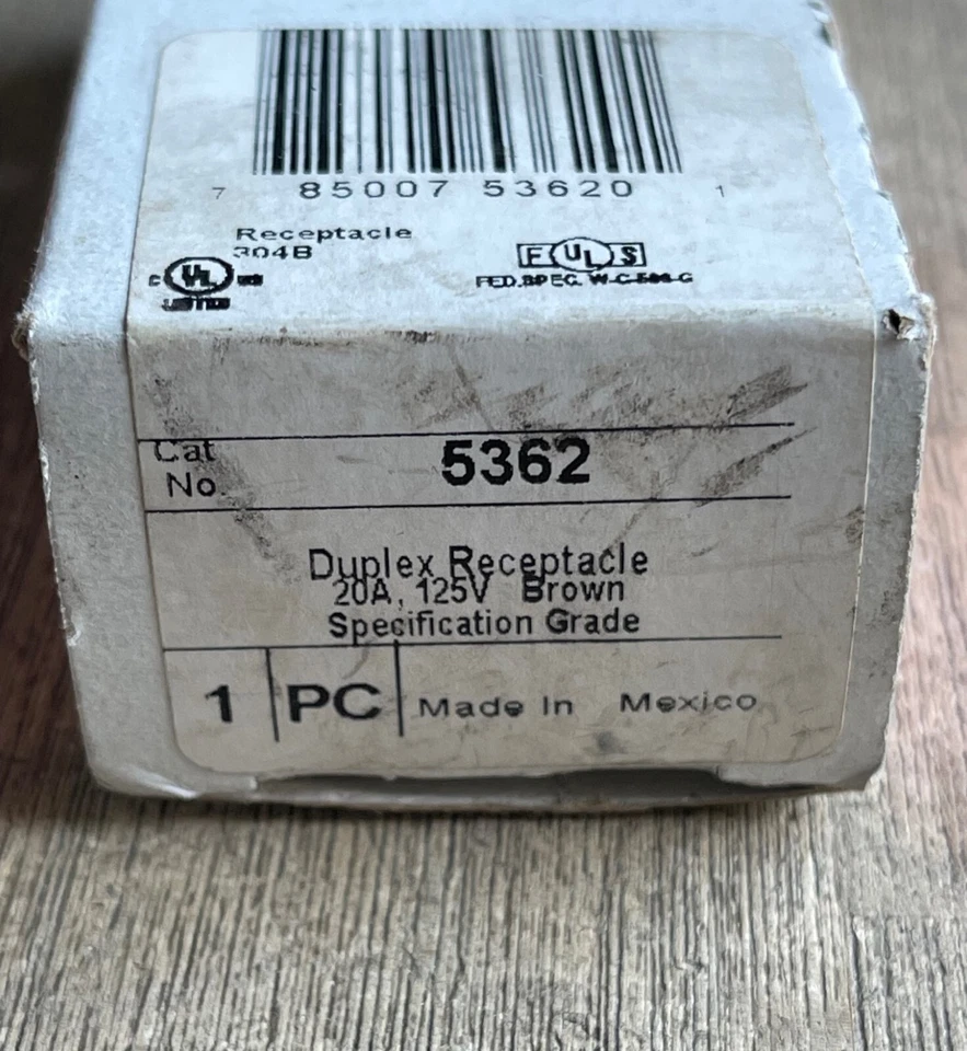 PASS & SEYMOUR LEGRAND 5362 BROWN DUPLEX RECEPTACLE 20A 125V NEW - Image 2 of 4