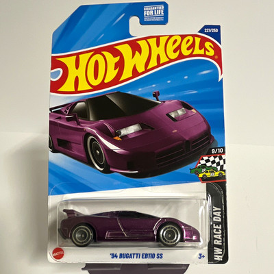 Hot Wheels  1994 Bugatti EB110 SS Super Treasure Hunt Purple Diecast 1:64 Scale