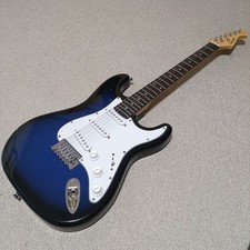 Legend E-Gitarre Stratocaster Typ Blue Sunburst Fender