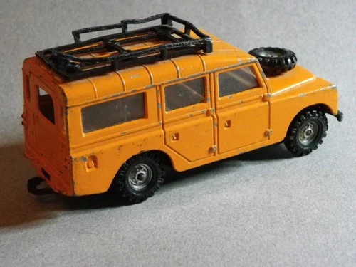 Vintage Corgi Toys 421 Land Rover 109 LWB  in Good mildly playworn Condition