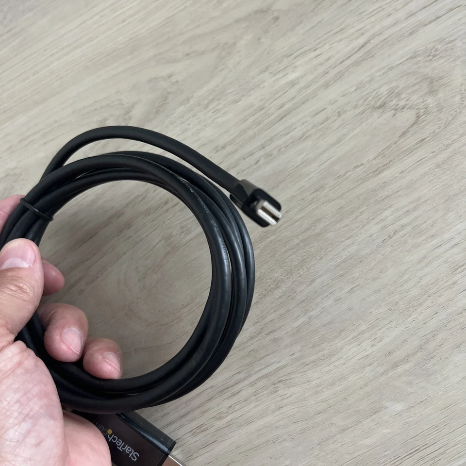 StarTech MDP2HDMM1MB Mini DisplayPort to HDMI Converter Cable - 3 ft. (1m) - mDP - Image 3 of 4