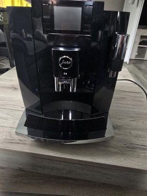 Jura E8 Piano Black (EB) Kaffeevollautomat