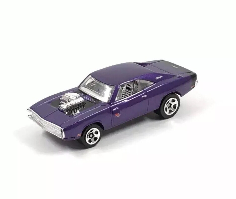 Hot Wheels 2010 Purple Dodge Charger Die-Cast Mattel Chrysler