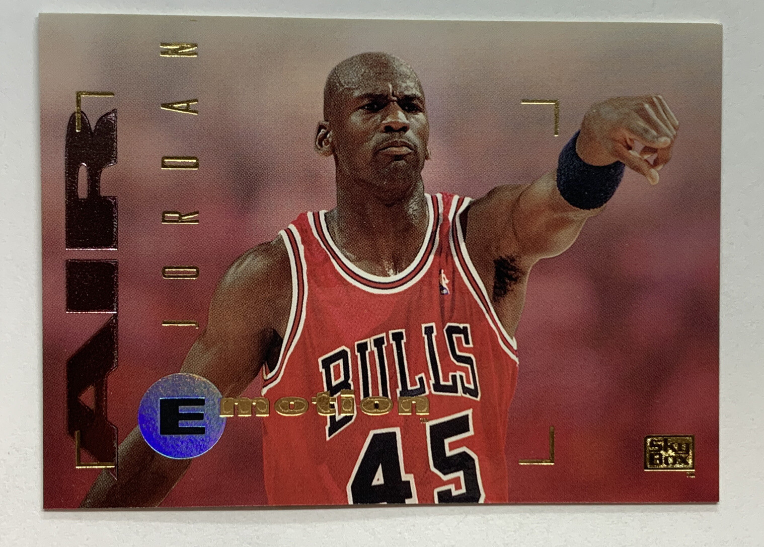 1995 MICHAEL JORDAN SKYBOX EMOTION AIR JORDAN CARD #100 WEARING JERSEY #45  | eBay