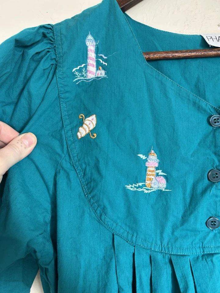 Vestido Midi Babydoll Vintage Azul Bordado L Costeiro Cottagecore Resort Praia - Imagem 3 de 4