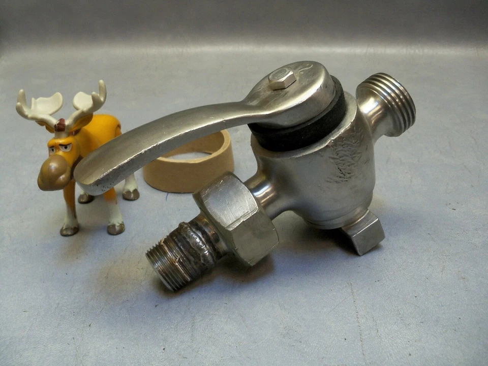 1" sanitary plug valve C.B. Stainless Steel w/heavy duty handle - Image 2 of 3